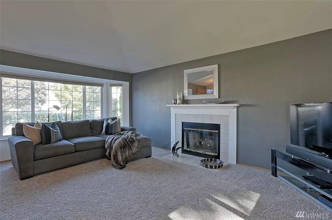 【每周房产】Lynnwood 纯投资房，租金$2350/mo，要价47.5万美金！